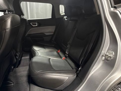 Used 2022 Jeep Compass Limited AWD/4WD image 24
