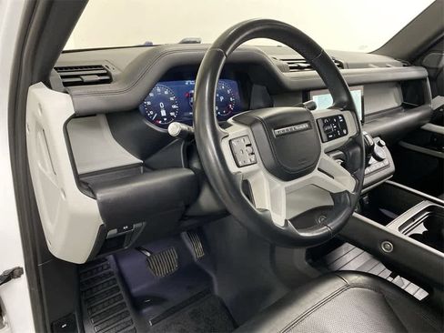 Used 2020 Land Rover Defender 110 HSE image 2