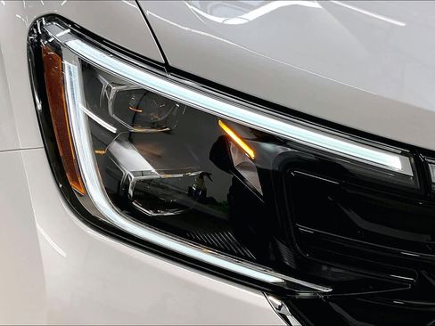 New 2026 Volkswagen Atlas Cross Sport SEL Premium R-Line image 33