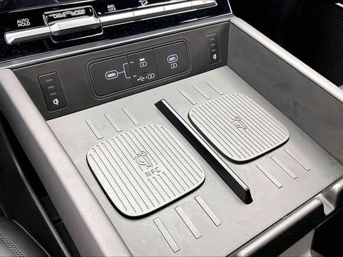 Used 2026 Hyundai Santa Fe Calligraphy AWD/4WD image 33