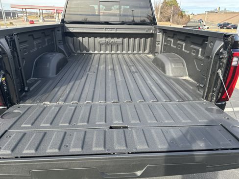 Used 2025 GMC Sierra 2500 Denali Ultimate image 33