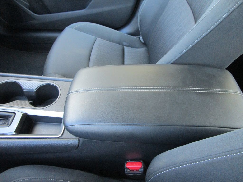 Used 2025 Nissan Altima 2.5 SV FWD image 39