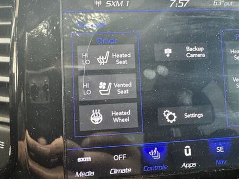 Used 2020 Jeep Grand Cherokee Overland AWD/4WD image 17