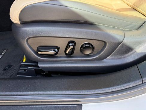 Used 2019 Lexus ES 350 w/ Accessory Package 2 image 11