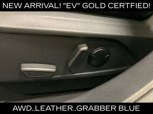 Used 2022 Ford Mustang Mach-E Select AWD/4WD image 25