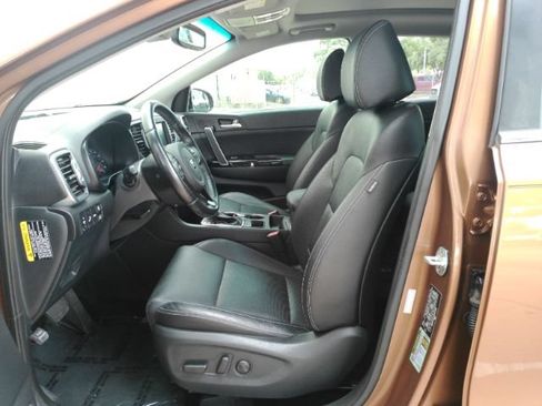Used 2018 Kia Sportage EX w/ EX Technology Package FWD image 17