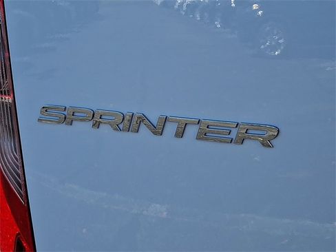 Used 2025 Mercedes-Benz Sprinter 2500 image 29