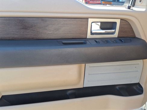 Used 2013 Ford F150 Lariat w/ Lariat Chrome Pkg image 13