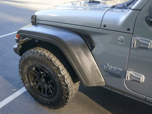 Used 2019 Jeep Wrangler Unlimited Sport AWD/4WD image 19