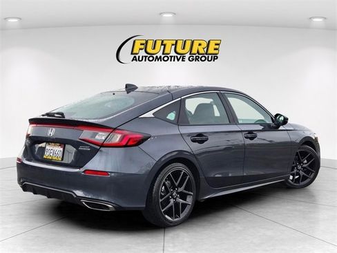 Used 2024 Honda Civic Sport Touring image 5