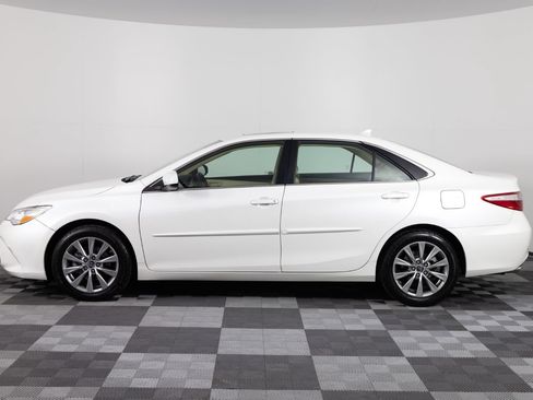 Used 2017 Toyota Camry XLE w/ Advanced Technology Package FWD image 3
