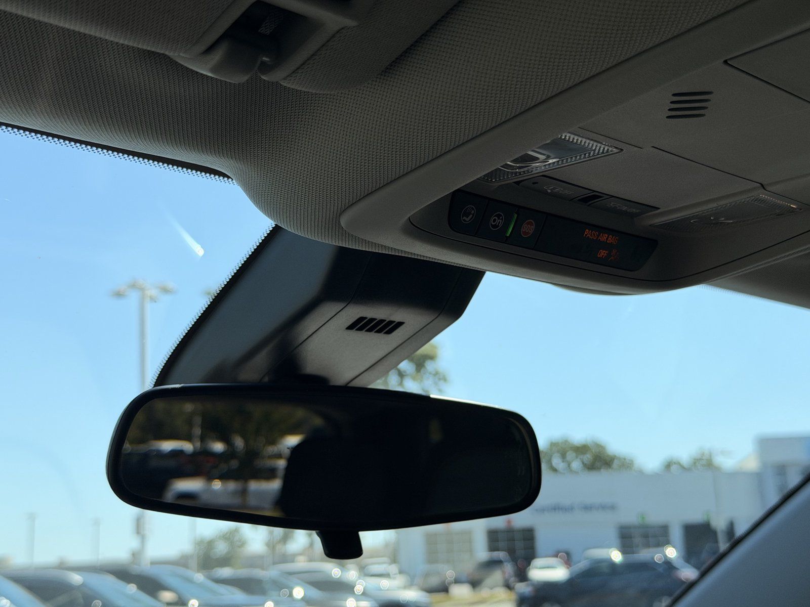 Used 2022 Chevrolet Equinox LT FWD image 27