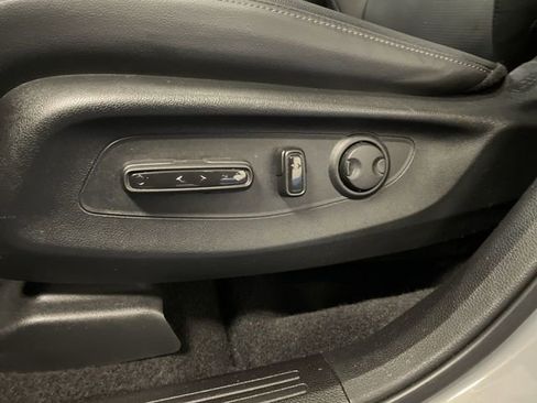 Certified 2025 Honda CR-V EX-L image 12