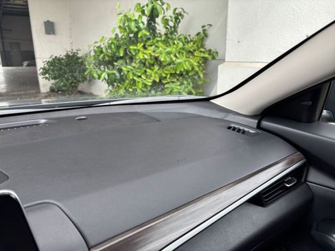 Used 2025 Nissan Altima 2.5 SV image 36