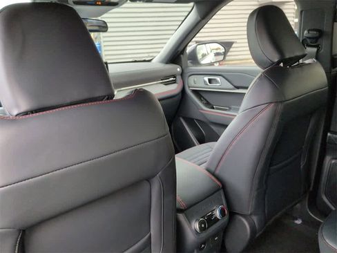 New 2026 Ford Explorer ST-Line image 19