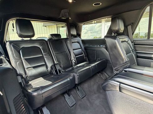 Used 2020 Lincoln Navigator Reserve w/ Luxury Package AWD/4WD image 33