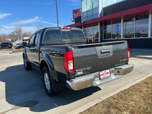 Used 2015 Nissan Frontier SV image 7