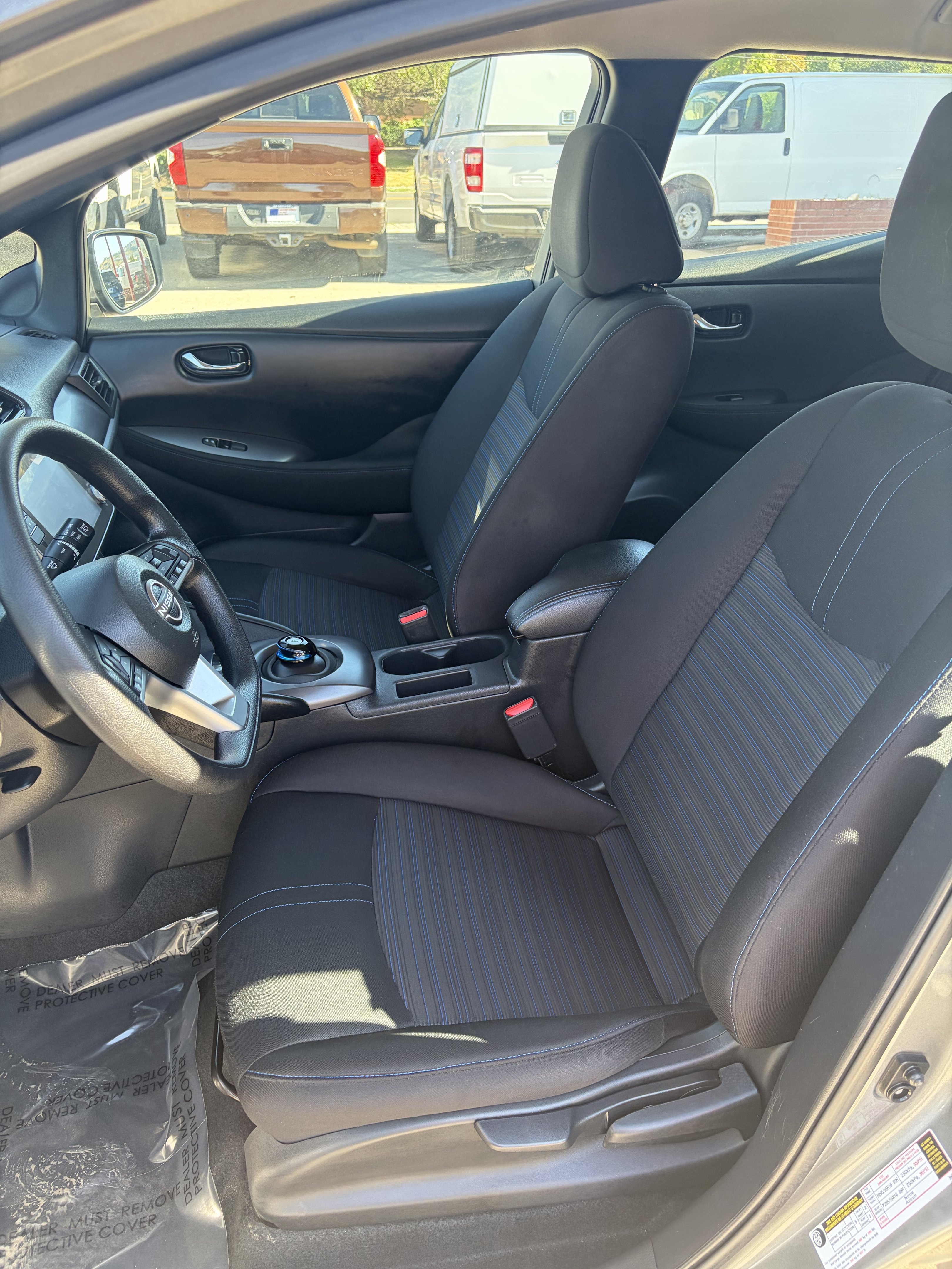 Used 2025 Nissan Leaf S FWD image 15