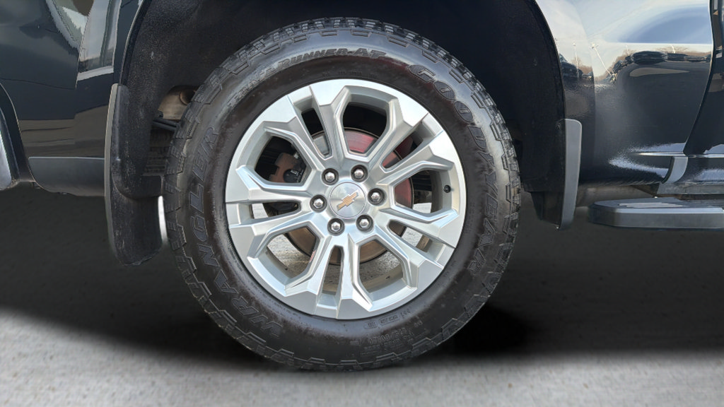 Used 2024 Chevrolet Silverado 1500 LTZ AWD/4WD image 13