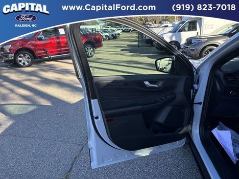 Certified 2025 Ford Escape ST-Line Elite w/ Tech Pack #1 image 19