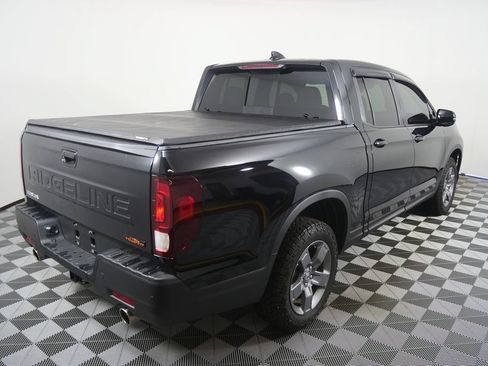 Used 2025 Honda Ridgeline TrailSport image 4