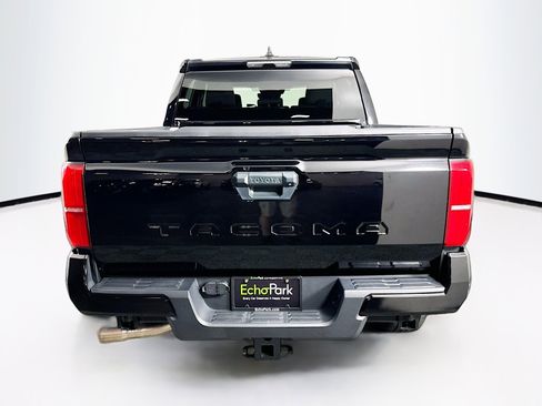 Used 2025 Toyota Tacoma SR5 image 7