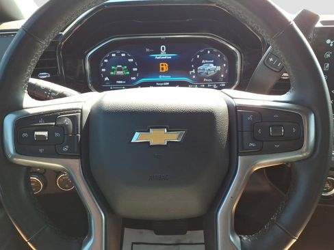 Used 2023 Chevrolet Silverado 1500 LT AWD/4WD image 21