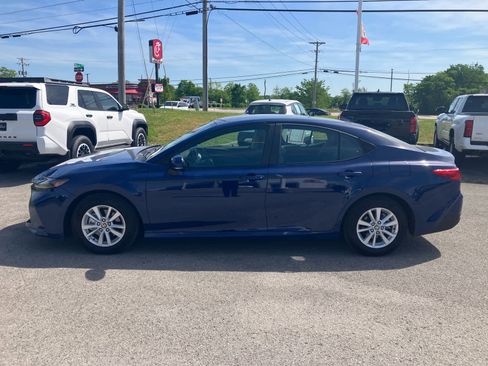 Certified 2025 Toyota Camry LE w/ Convenience Package FWD image 5