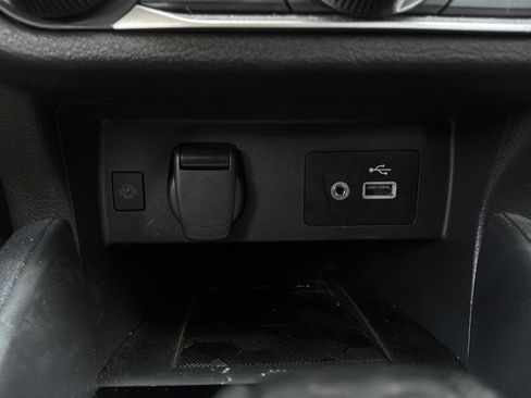 Used 2025 Nissan Versa SV FWD image 23