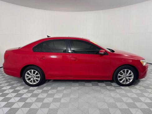 Used 2012 Volkswagen Jetta SE image 4