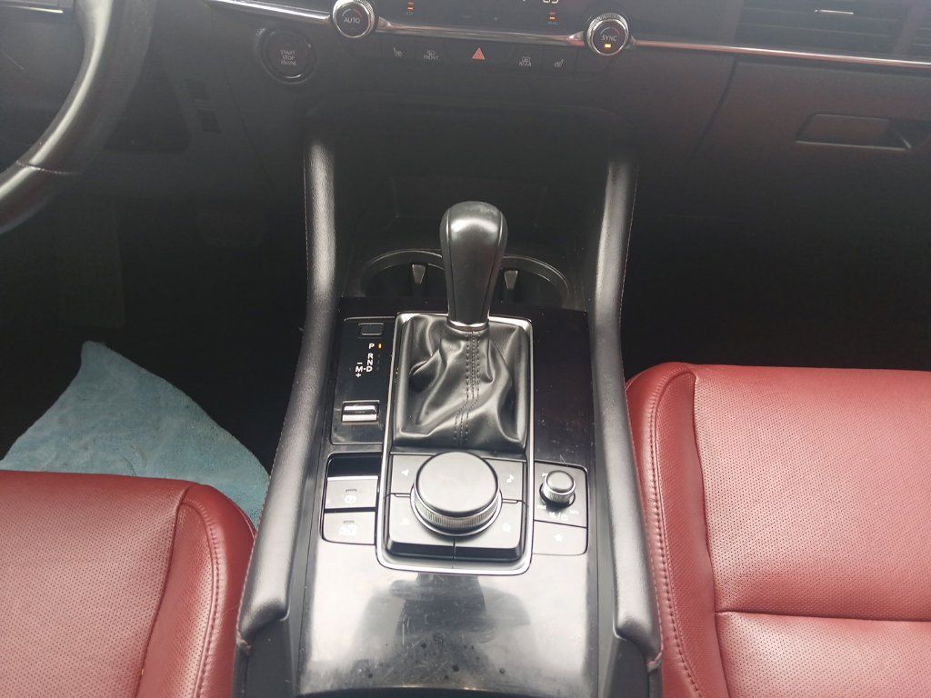 Used 2023 MAZDA MAZDA3 s FWD image 11