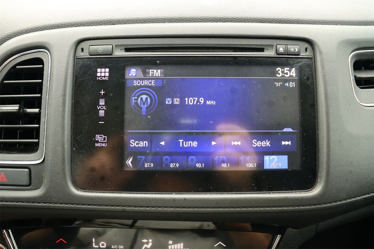 Used 2018 Honda HR-V EX image 34