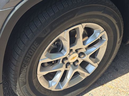 Used 2021 Chevrolet Traverse LT AWD/4WD image 20