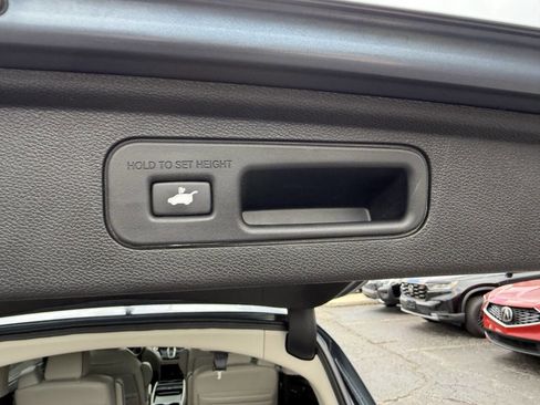 Used 2025 Honda Odyssey Touring image 22