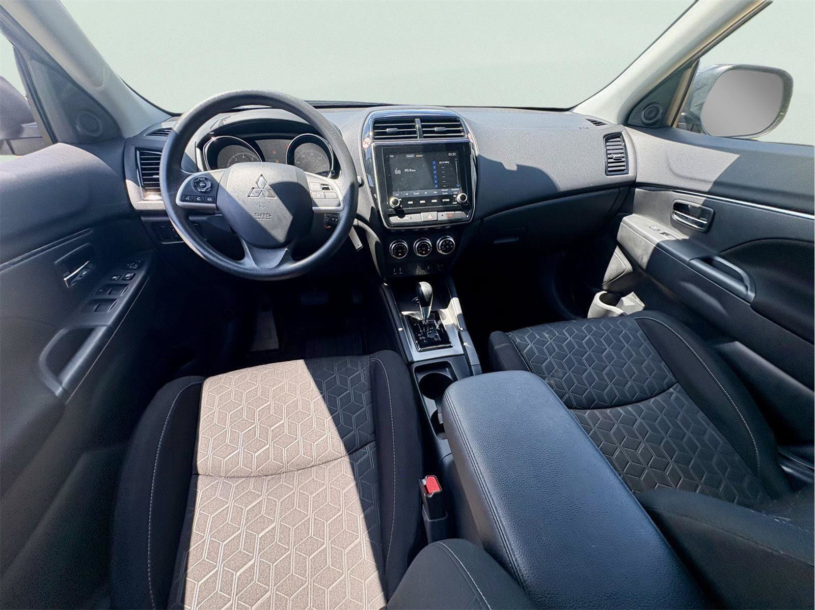 Used 2026 Mitsubishi Outlander Sport AWD image 7