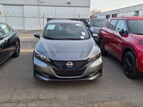 Used 2025 Nissan Leaf S FWD image 2