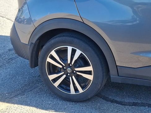 Used 2020 Nissan Kicks SV FWD image 30