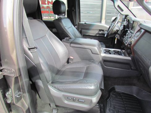 Used 2016 Ford F250 Lariat w/ FX4 Off-Road Package image 17