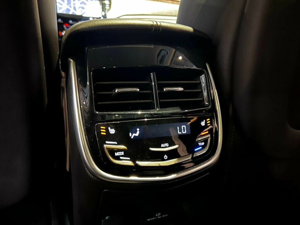 Used 2013 Cadillac XTS Premium FWD image 26