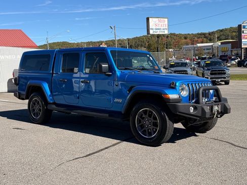 Used 2021 Jeep Gladiator Overland w/ Popular Equipment Package image 9