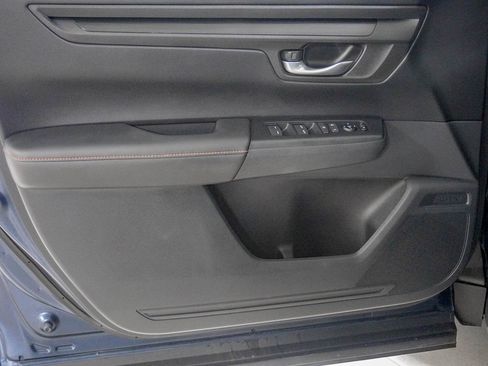 Used 2023 Honda CR-V Sport image 16