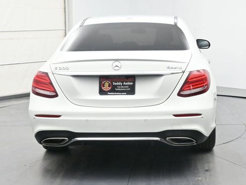 Used 2017 Mercedes-Benz E 300 4MATIC image 22