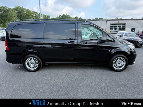 Certified 2023 Mercedes-Benz Metris Passenger image 9