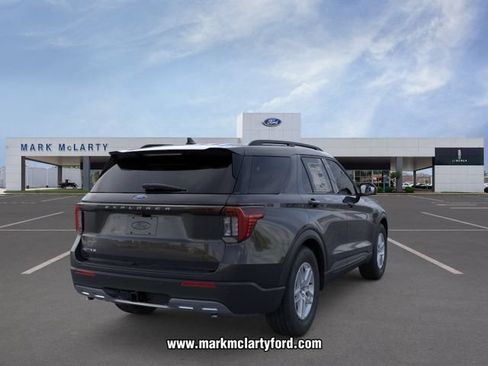 New 2026 Ford Explorer Active w/ Active Comfort Package RWD image 8