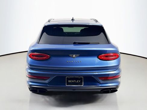 Certified 2023 Bentley Bentayga Extended Wheelbase AWD/4WD image 10