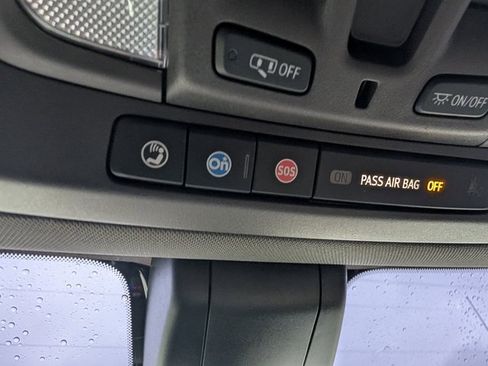 Used 2019 Chevrolet Silverado 1500 LTZ w/ LTZ Premium Package image 15