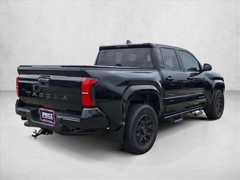 Used 2024 Toyota Tacoma SR5 AWD/4WD image 5