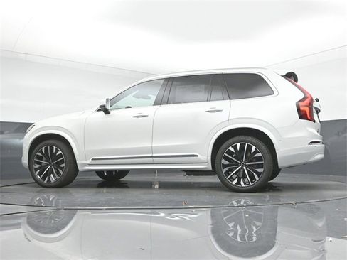 New 2026 Volvo XC90 B6 Ultra image 42