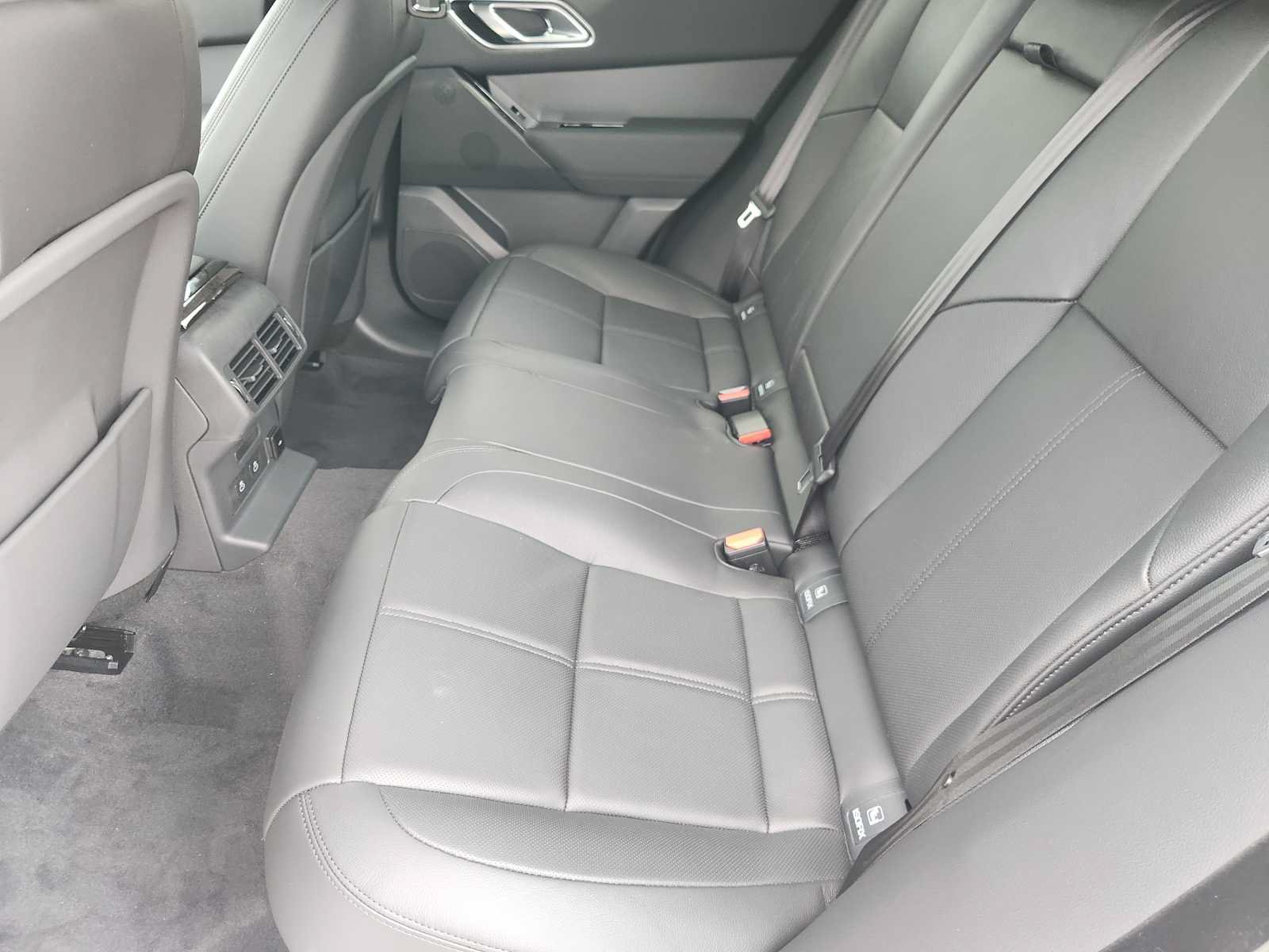 New 2026 Land Rover Range Rover Velar S AWD/4WD image 31
