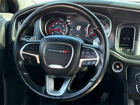 Used 2018 Dodge Charger R/T Scat Pack image 15